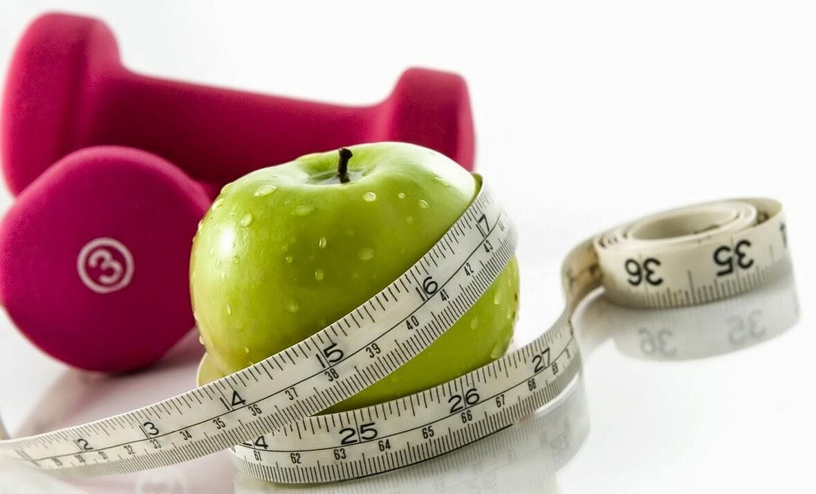 manzana y mancuernas para bajar de peso en 10 kg por mes
