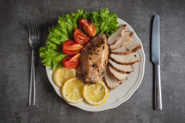parrilla de pollo con verduras